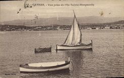 CPA Bateau de Peche Cannes Vue prise de l'Ile Sainte Marguerite 