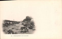 CPA Fantaisie Militaria Embarquement de cavalerie