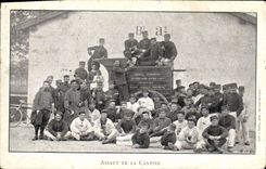 CPA Fantaisie Militaria Assaut de la cantine 