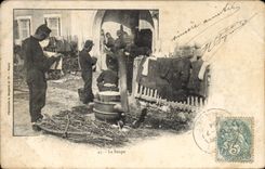 VINTAGE POSTCARD Militaria Fantasy soup