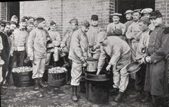 VINTAGE POSTCARD Militaria Fantasy With the barracks cooks