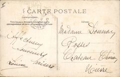 Edificio de la oficina de correos de Nantes de la estación de la POSTAL de la VENDIMIA y Campana-torre de los telégrafos del Saint Nicolas