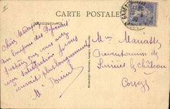 Montaje de la estación de la POSTAL de la VENDIMIA de Marsan La Poste Landaise y el banco de ahorros