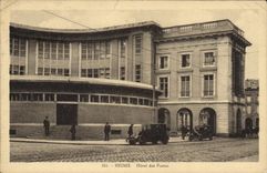 Edificio de la oficina de correos de Reims de la estación de la POSTAL de la VENDIMIA