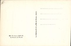 Alrededores del molino de viento de la POSTAL de la VENDIMIA del molino de Arles de Daudet