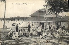 CPA Fantaisie Militaria Camp de Mailly La soupe 
