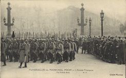 CPA Fantaisie Militaria Funerailles du Marechal Foch L'armee francaise 