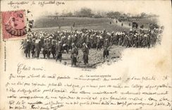 VINTAGE POSTCARD Fantaisie Militaria the canteen approaches