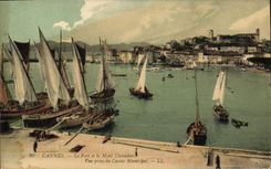 VINTAGE POSTCARD Bateau Fishes Cannes the port and the Mount Knight Seen from of the Municipal Casino