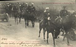 CPA Militaria Les grandes manoeuvres d'armees de 1902 Le prince des Asturies a cheval et son escorte 