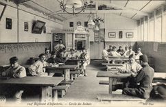 CPA Militaria 104eme Regiment d'infanterie Cercle des soldats 