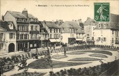 CPA Hotel des Postes Bourges La Poste et le square de la Place Berry 