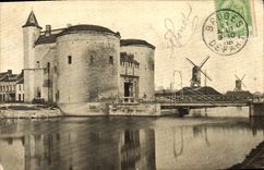 VINTAGE POSTCARD Bruges Windmill the door co. Cross