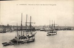 VINTAGE POSTCARD Bordeaux Cod-fishing boats on roads and quays of left bank