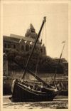 VINTAGE POSTCARD Bateau Fishes Treport Have Seas has low tide boat echouee in the port