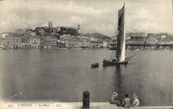 VINTAGE POSTCARD Bateau Fishes Cannes the port