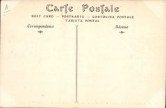 CPA Militaria Camp de Chalons Ecoles a feu Batteries de 95 Au premier plan Obus de 95 mm