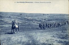 CPA Militaria Grandes manoeuvres Colonne d'infanterie en marche