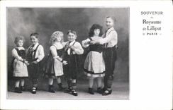 VINTAGE POSTCARD To remember of the Kingdom of Lilliput Paris Dwarves