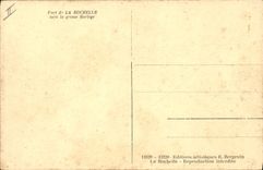 VINTAGE POSTCARD Boat of sin Port of the small rock towards the large clock