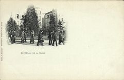 VINTAGE POSTCARD Militaria the departure of the class