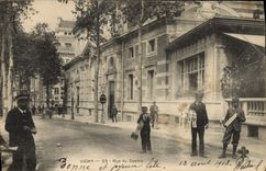VINTAGE POSTCARD Postcards Vichy street Casino Merchants