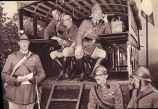 VINTAGE POSTCARD Militaria Headquarters to the operations