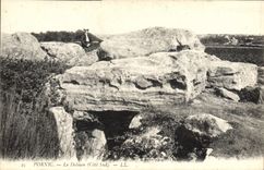 VINTAGE POSTCARD Dolmen Pornic Menhir