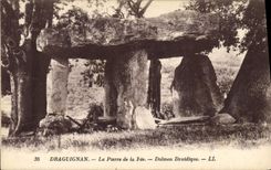 VINTAGE POSTCARD Dolmen Draguignan Menhir stone of the druidic fairy Dolmen
