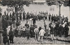 VINTAGE POSTCARD Militaria music with quartering