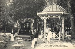 CPA Theatre Guignol Vichy Parc Lardy Le kiosque de la musique et les Pygmees 
