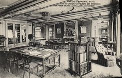 VINTAGE POSTCARD Bank Crédit Lyonnais Paris Living room of reading of the office from abroad