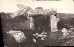 CPA Dolmen Menhir Carnac Entree du dolmen de Kermario