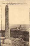 CPA Dolmen Menhir Le doigt de Gargantua et le Fort Lalatte pres Matignon 