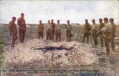 VINTAGE POSTCARD Militaria The burial off Two British Soldiers one the battlefield