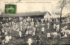 CPA Militaria Camp de Chambaran Les cuisines a l'heure de la soupe 