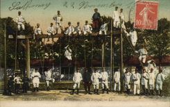 VINTAGE POSTCARD Militaria Camp of Cathonay To the gymnasium the gantry
