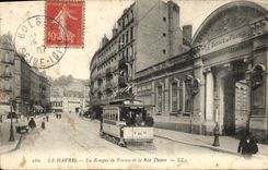 CPA Banque Le Havre La Banque de France et la rue Thiers Tramway