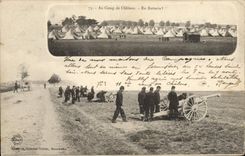 CPA Militaria Au camp de Chalons En batterie 
