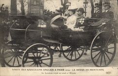 VINTAGE POSTCARD Visite of the English sovereigns has Paris 1914 the review of spring the royal landeau goes to the Elysium