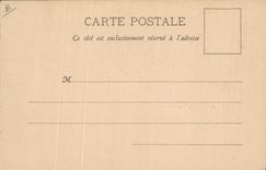 CPA Militaria Vue de dos En marche 