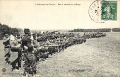 VINTAGE POSTCARD Militaria the infantry with the combat Fire at will on 4 rows