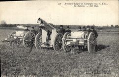 CPA Militaria Artillerie lourde de campagne En batterie 