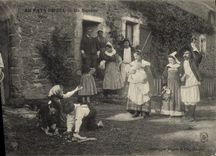 CPA Folklore Marais Salants Au pays du sel Un bapteme 