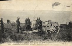 CPA Militaria Un monoplan militaire vient reconnaitre les positions de l'artillerie ennemie Avion 