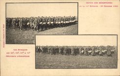 CPA Militaria Revue des Reservistes de la 11eme division 1899