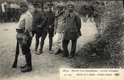 CPA Militaria Entree d'un Campement Armee indienne 