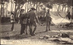 CPA Militaria Marseille Les Hindous au Parc Borely Ambulance