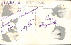 VINTAGE POSTCARD Her Majesty Queen Elizabeth