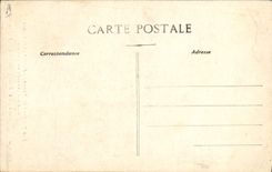 CPA Militaria Les Hindous en France Soldat et le Kukri Terrible couteau de guerre 